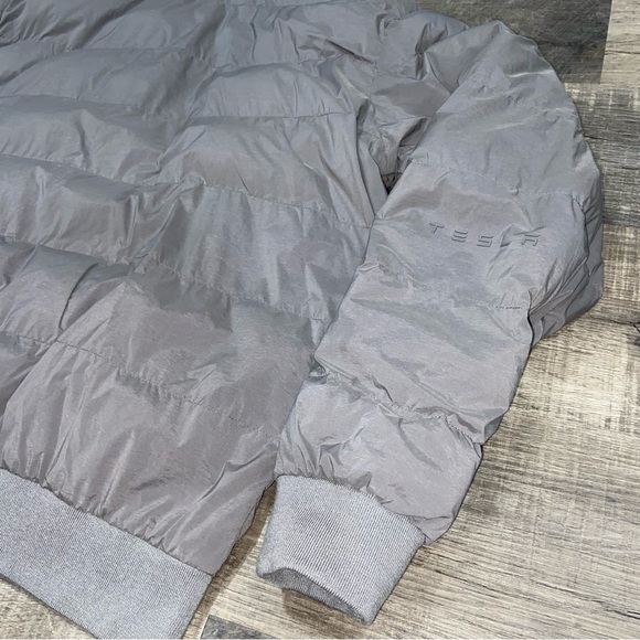 Tesla-Quilted Puffer Jacket, Missing TESLA size tag, EUC - Picture 7 of 12